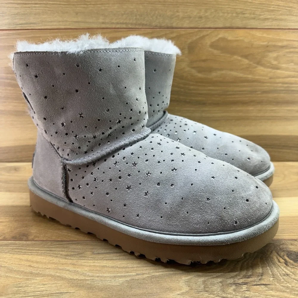 UGG Stargirl Bailey Short Boots Womens 7 Gray Suede Shearling Fur Lined